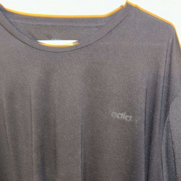 3XLT Adidas Tee Shirt - Picture 3 of 4